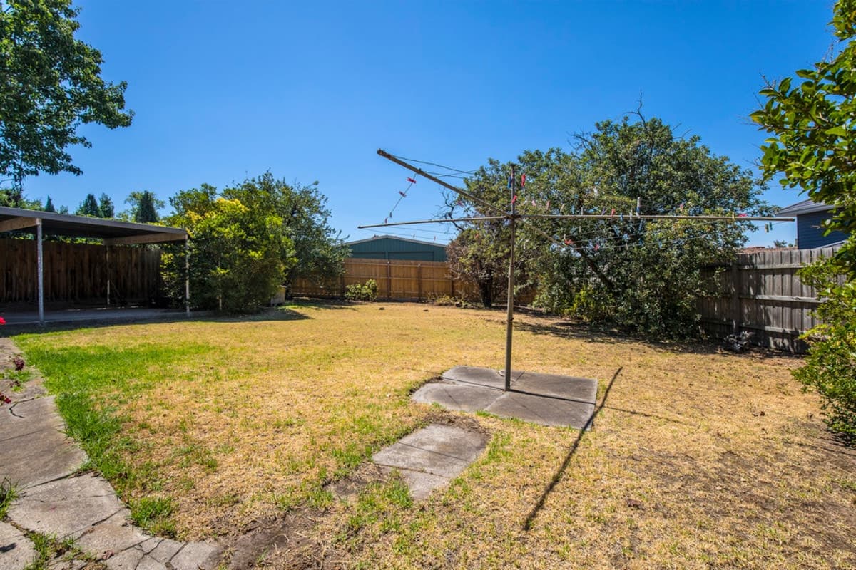 6 Hewitt Court, STRATHMORE VIC 3041, Strathmore - Thumbnail 3