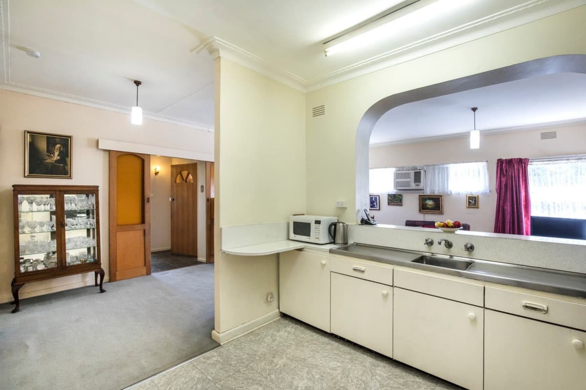 6 Hewitt Court, STRATHMORE VIC 3041, Strathmore - Thumbnail 6