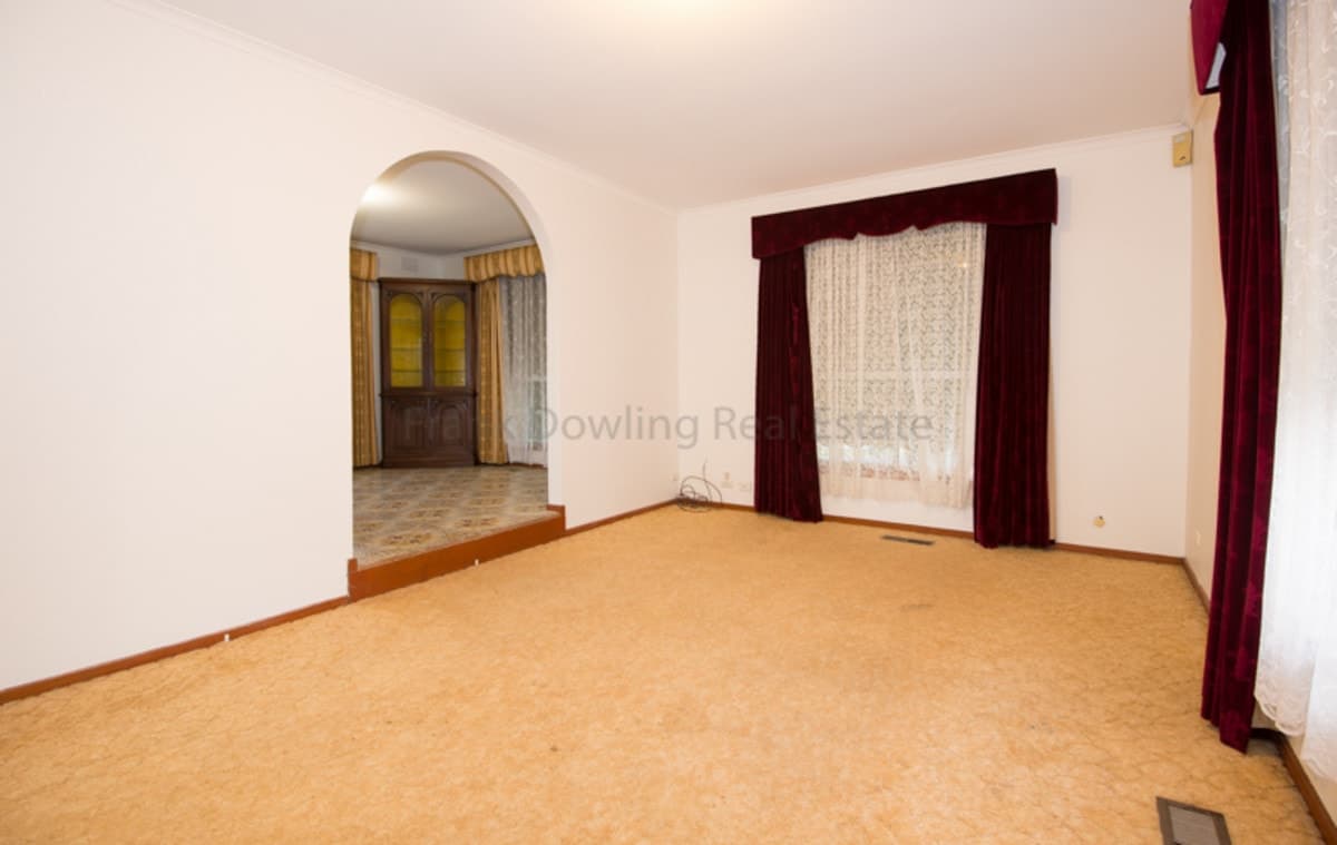 2 Tamar Drive, DEER PARK VIC 3023, Deer Park - Thumbnail 2