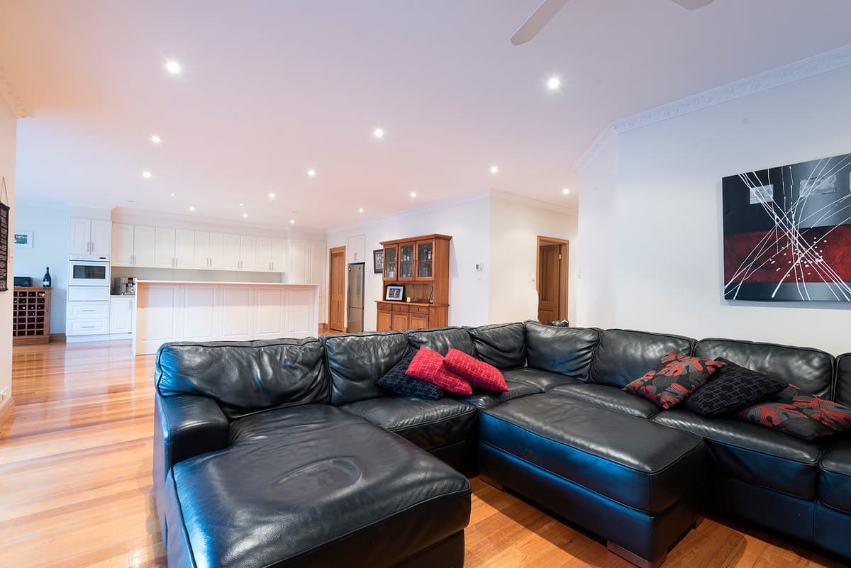 11 Mascoma Street, STRATHMORE VIC 3041, Strathmore - Thumbnail 5