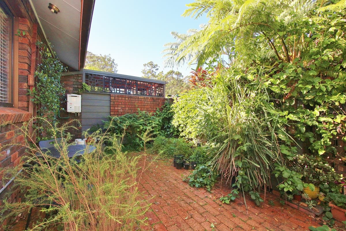 4B Cook Close, Lakewood, Lakewood - Image 1