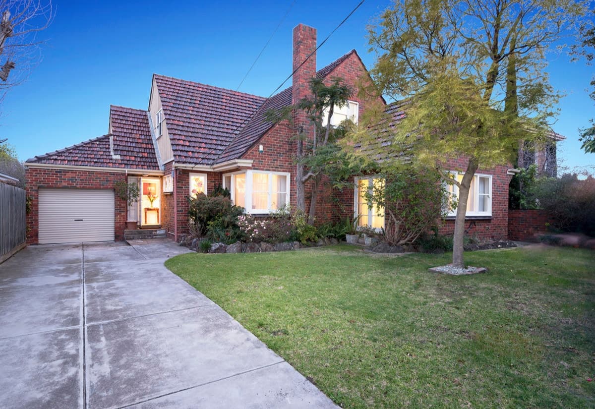 14 Wickham Grove, STRATHMORE VIC 3041, Strathmore - Thumbnail 2