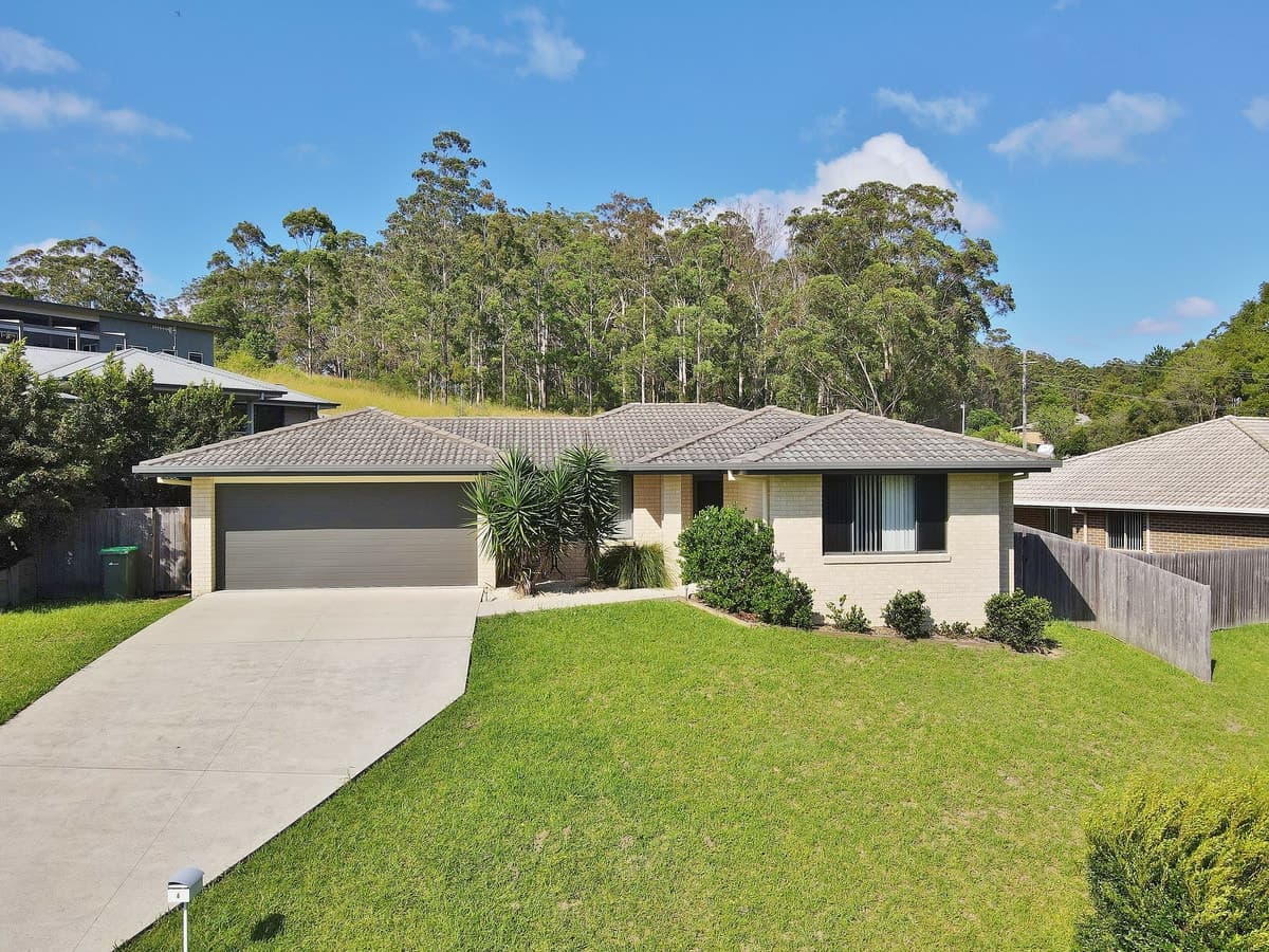 6 Mountain Spring Drive, Kendall, Kendall - Thumbnail 3