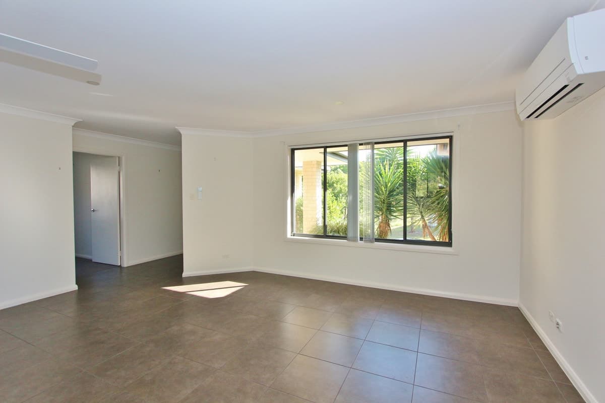 6 Mountain Spring Drive, Kendall, Kendall - Thumbnail 7