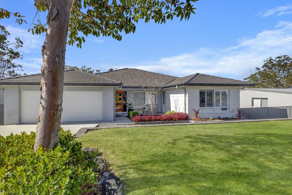 28 Red Cedar Ridge, Kew, Kew - Image 1
