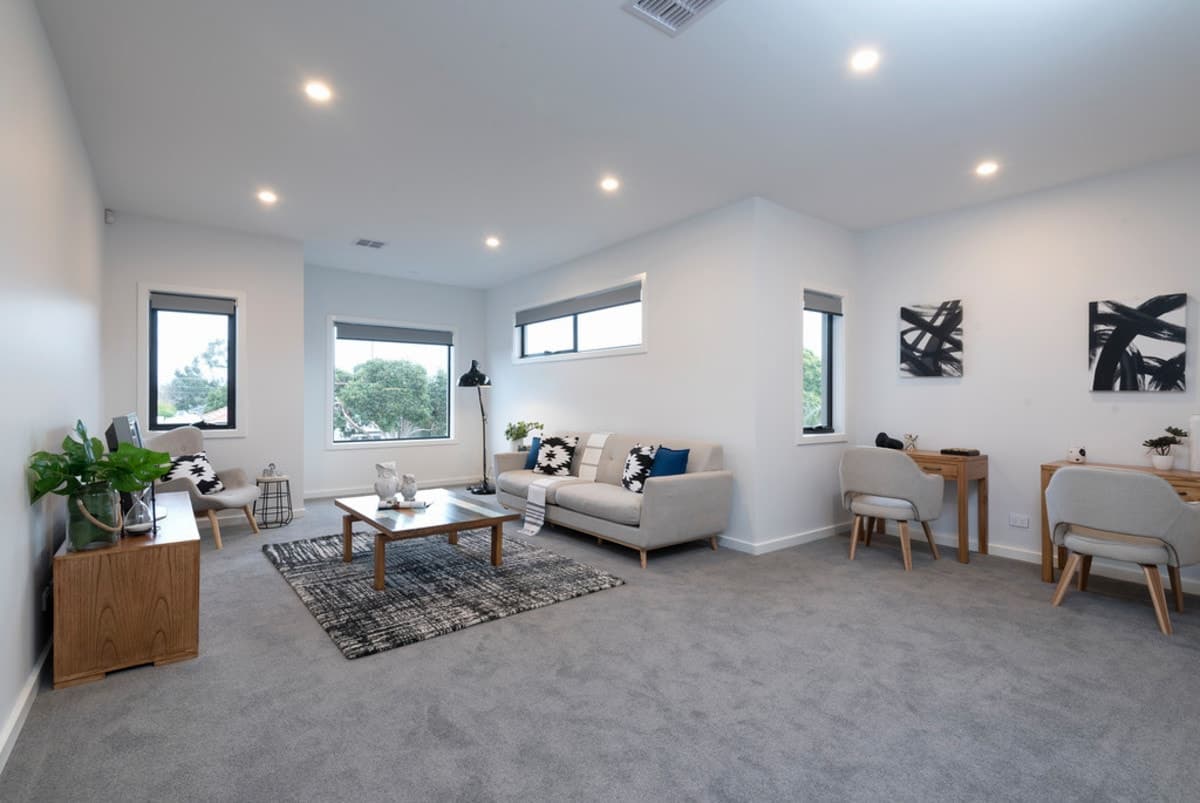 13 Wallace Crescent, STRATHMORE VIC 3041, Strathmore - Thumbnail 4