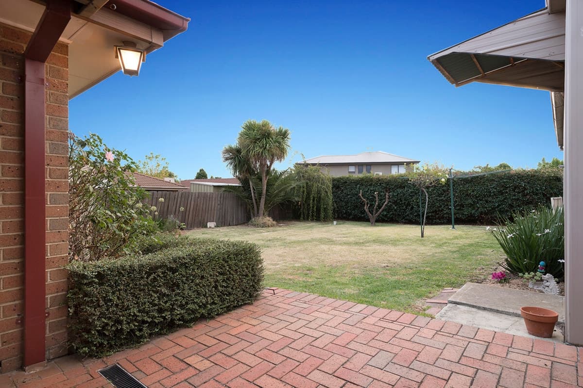 13 Monterey Court, MILL PARK VIC 3082, Mill Park - Thumbnail 5