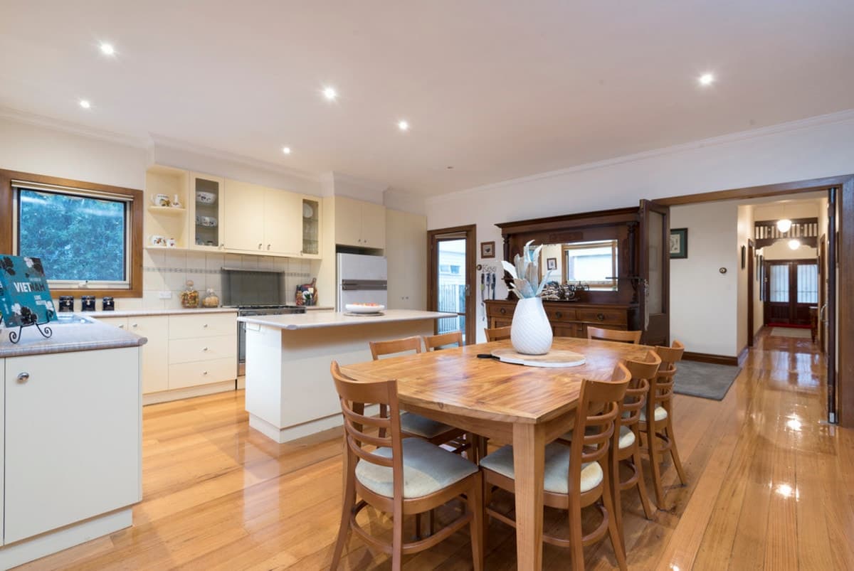 17 Crisp Street, ESSENDON VIC 3040, Essendon - Thumbnail 2