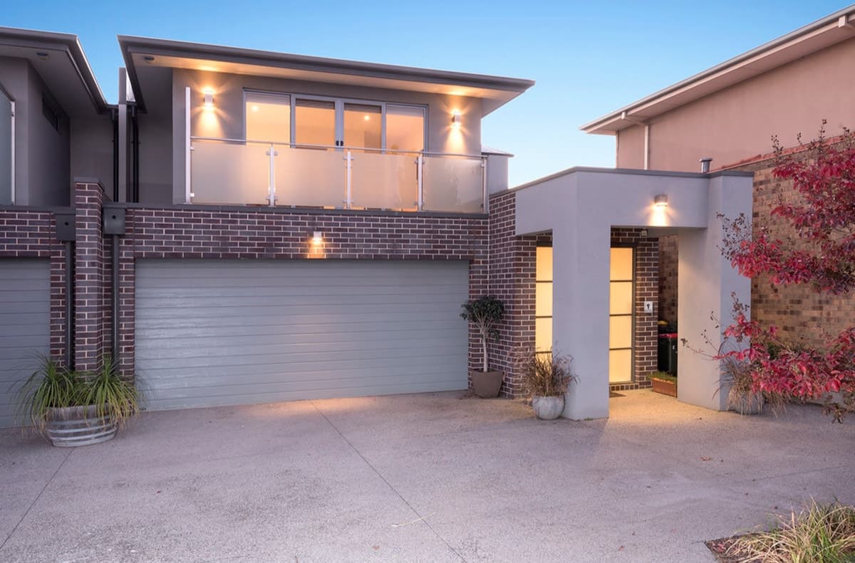 2 / 45 Hoffmans Road, ESSENDON WEST VIC 3040, Essendon West - Image 1