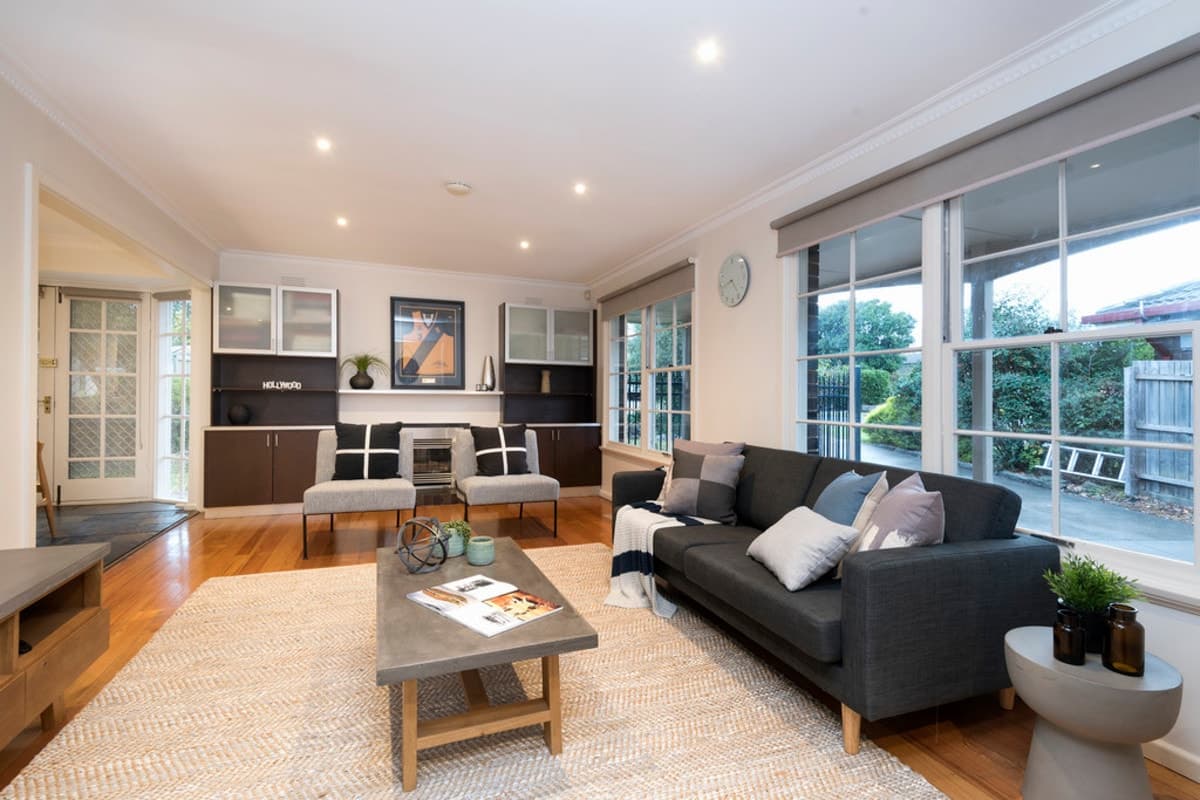 8 De Havilland Avenue, STRATHMORE VIC 3041, Strathmore - Thumbnail 4