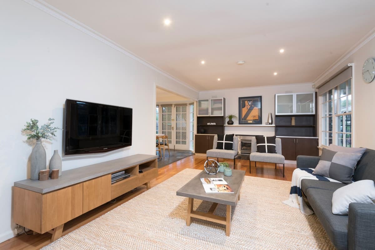 8 De Havilland Avenue, STRATHMORE VIC 3041, Strathmore - Thumbnail 5