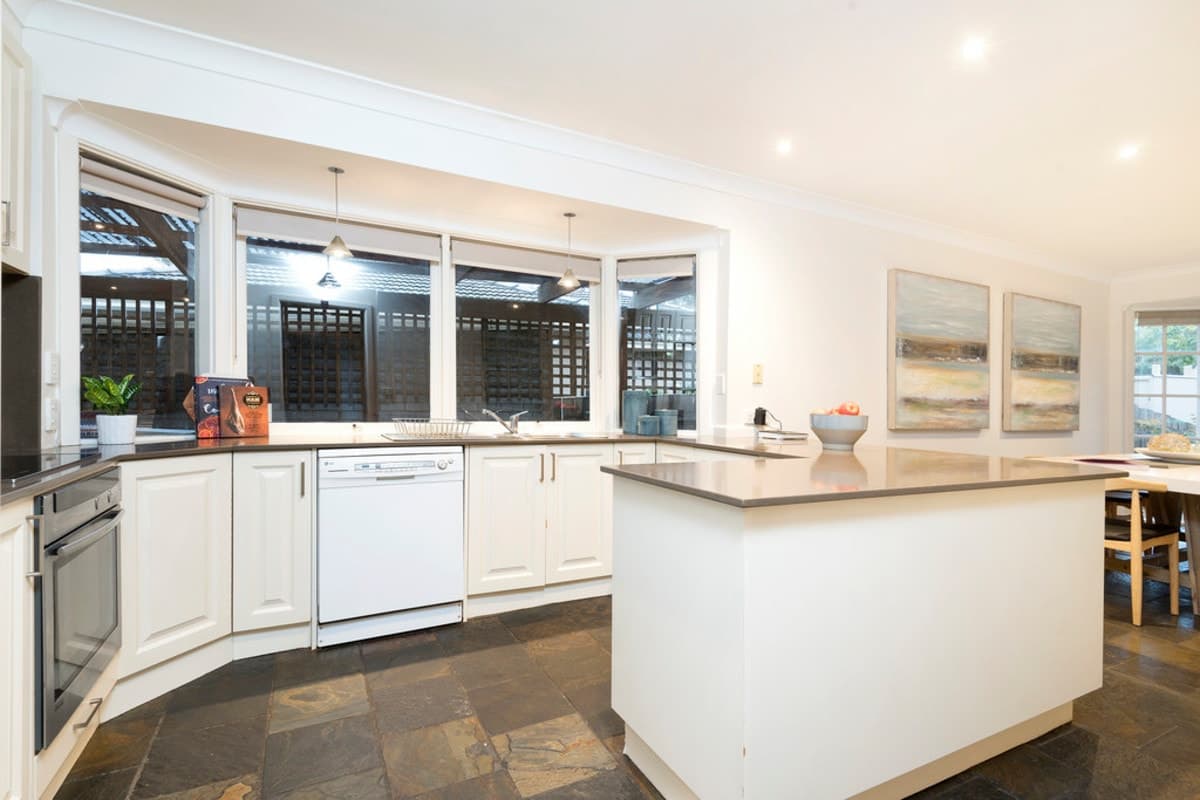 8 De Havilland Avenue, STRATHMORE VIC 3041, Strathmore - Thumbnail 6
