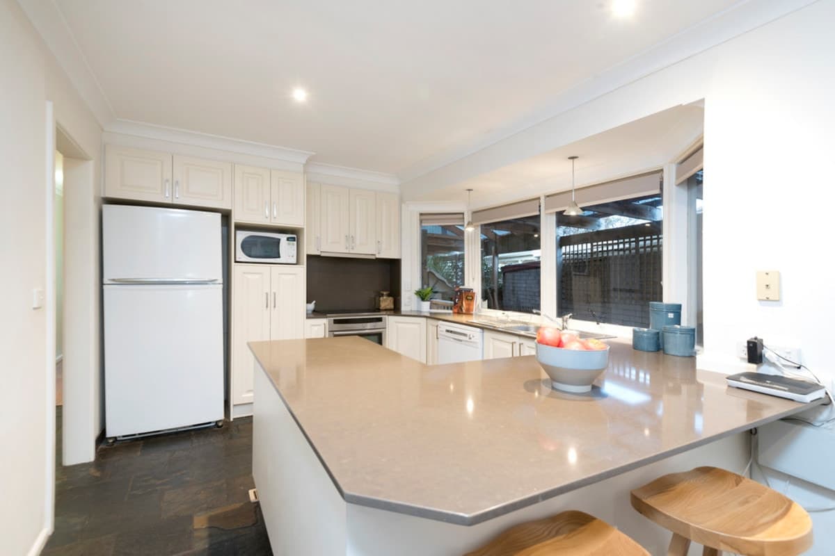 8 De Havilland Avenue, STRATHMORE VIC 3041, Strathmore - Thumbnail 7