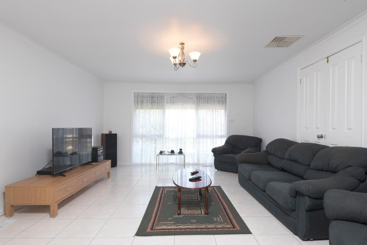 19 Aldergate Crescent, KINGS PARK VIC 3021, Kings Park - Thumbnail 2