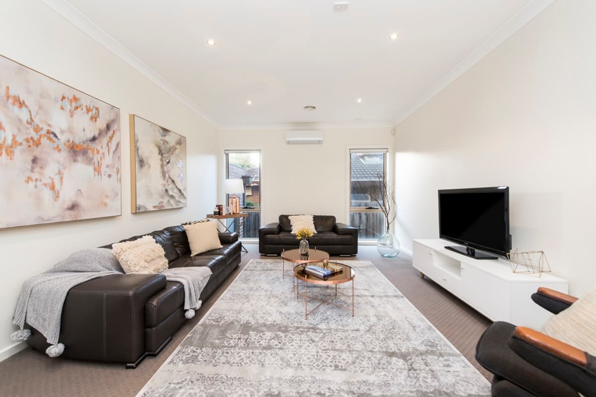 31 Caravelle Crescent, STRATHMORE HEIGHTS VIC 3041, Strathmore Heights - Thumbnail 2
