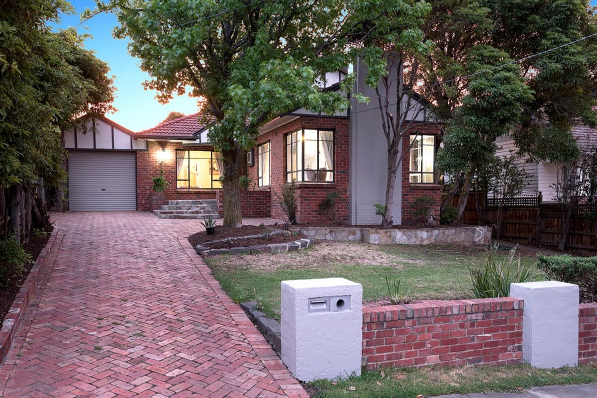 21 Collegian Avenue, STRATHMORE VIC 3041, Strathmore - Image 1