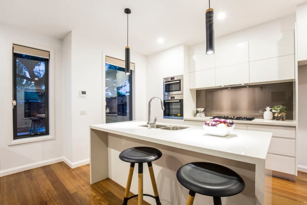 31 Lawson Street, ESSENDON VIC 3040, Essendon - Thumbnail 3