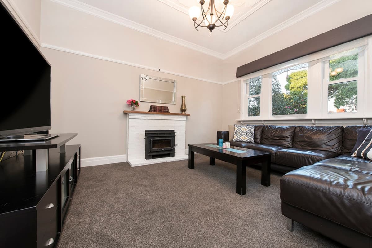 5 Melissa Street, STRATHMORE VIC 3041, Strathmore - Thumbnail 2