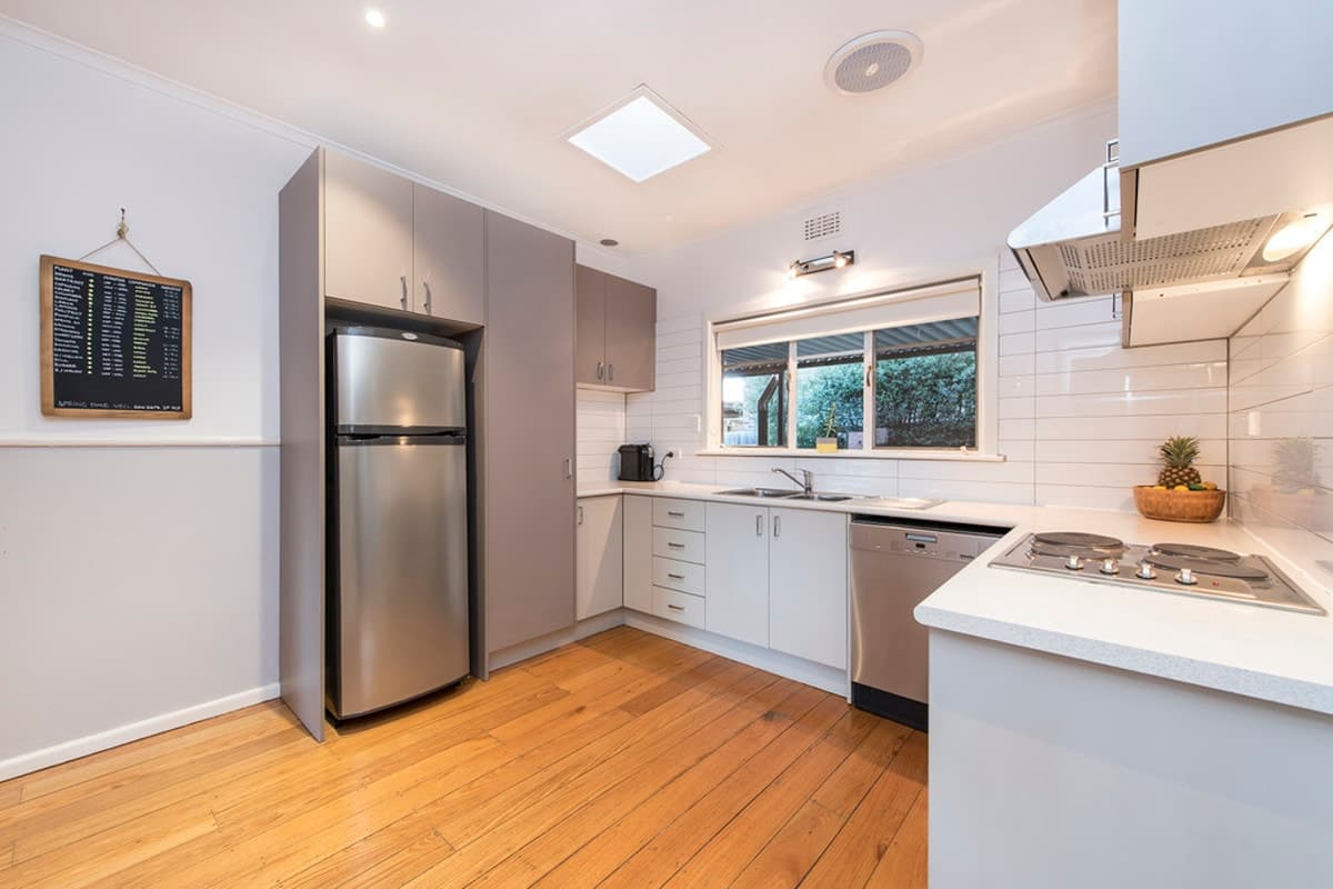 1 Cuthbert Street, NIDDRIE VIC 3042, Niddrie - Thumbnail 3