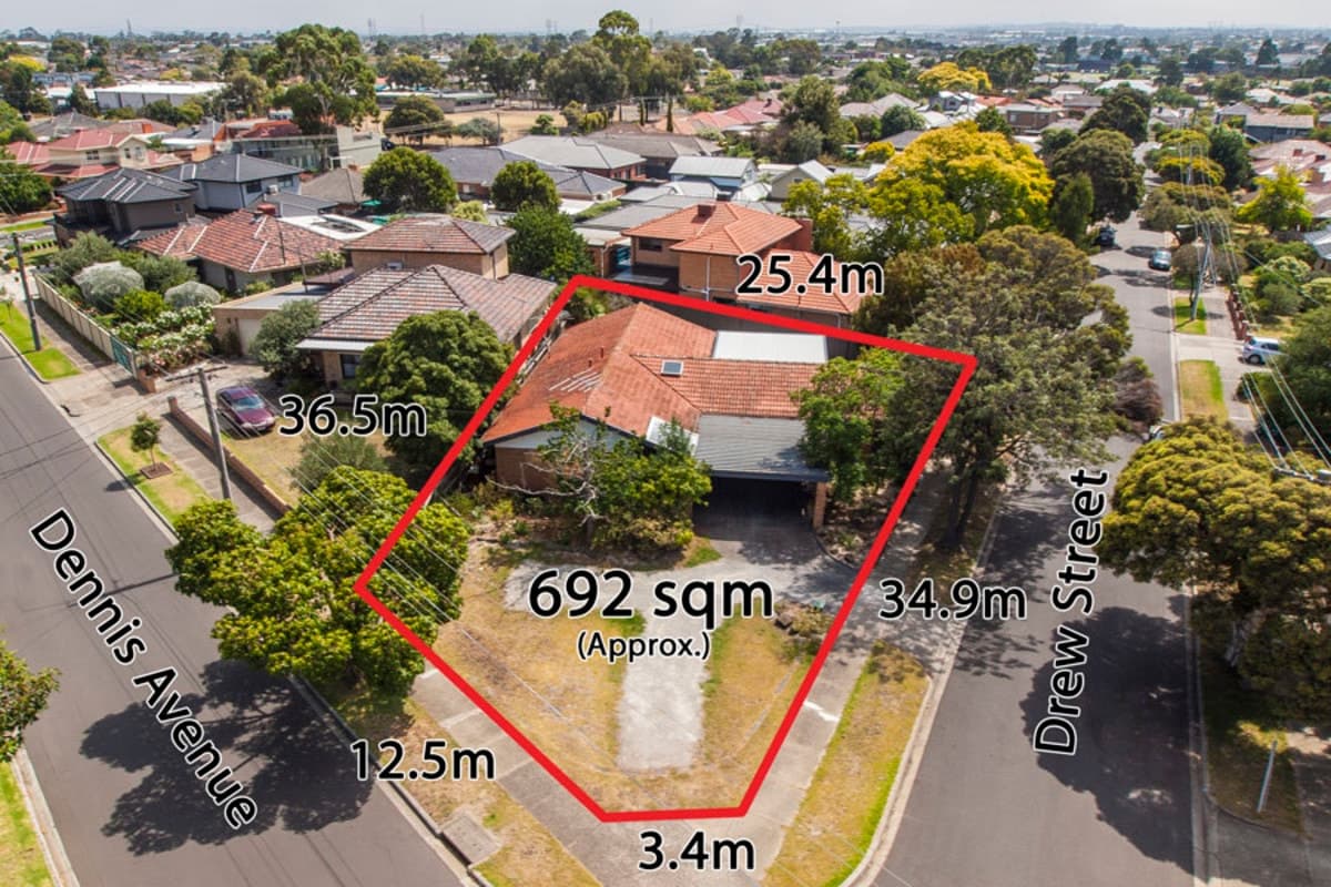 4 Dennis Avenue, KEILOR EAST VIC 3033, Keilor East - Image 1
