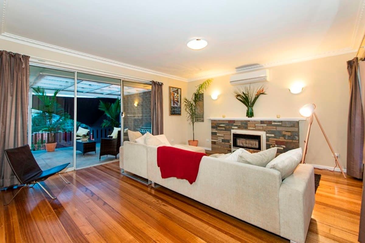 8 Woolart Street, STRATHMORE VIC 3041, Strathmore - Thumbnail 2