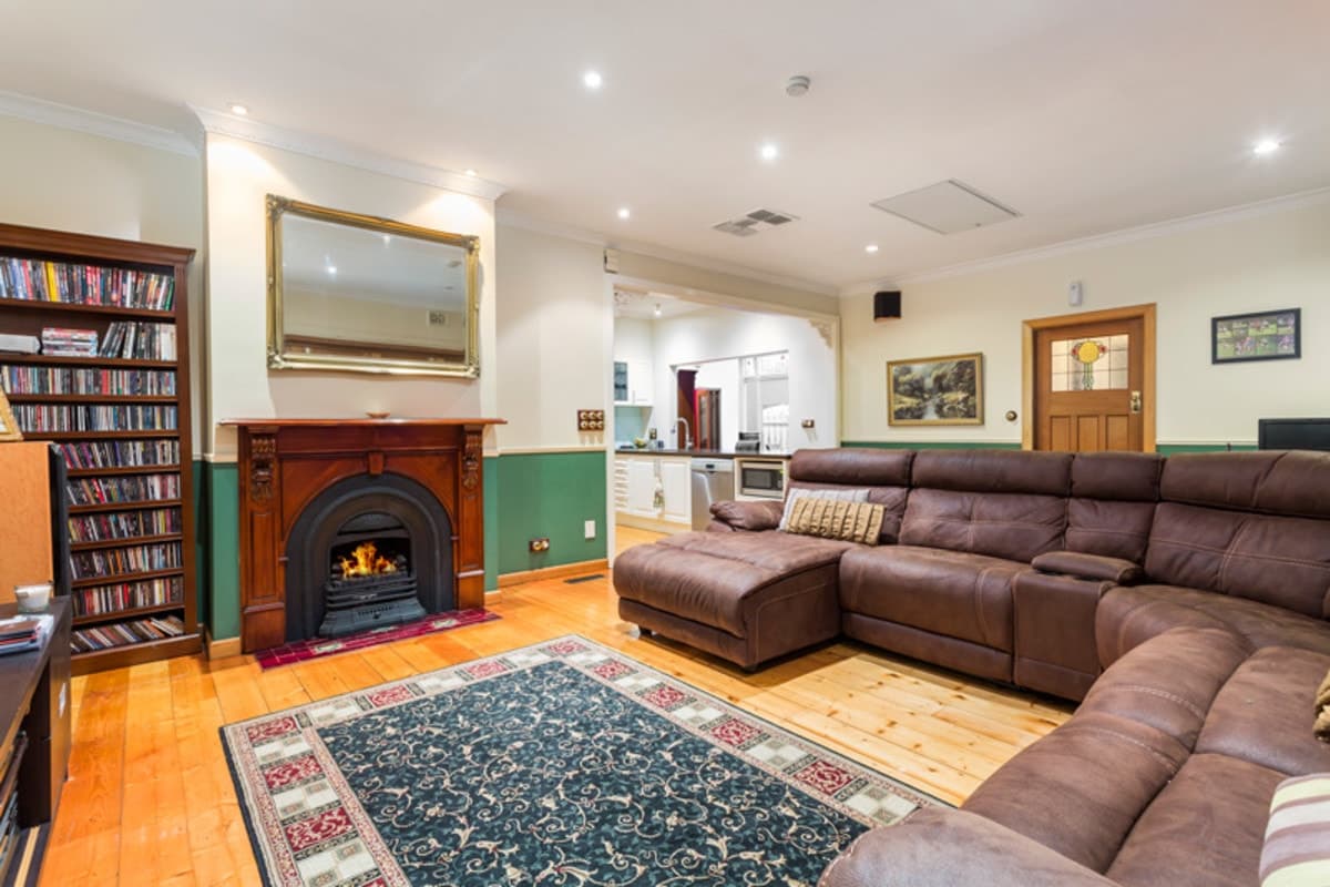 90 Clarinda Road, MOONEE PONDS VIC 3039, Moonee Ponds - Thumbnail 2