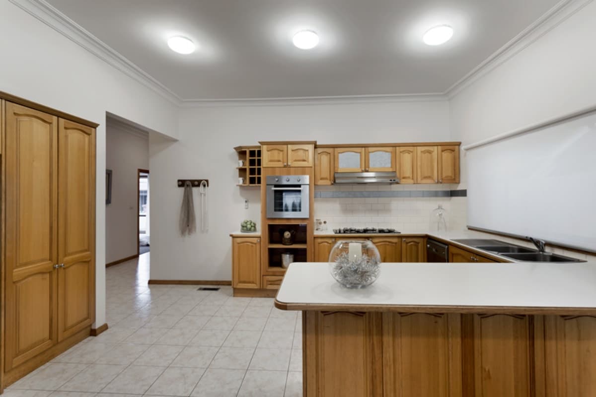 26 Wallace Crescent, STRATHMORE VIC 3041, Strathmore - Thumbnail 6