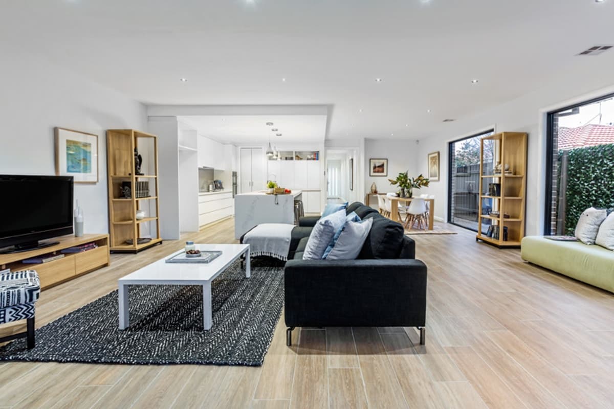 33 Deakin Street, ESSENDON VIC 3040, Essendon - Thumbnail 2