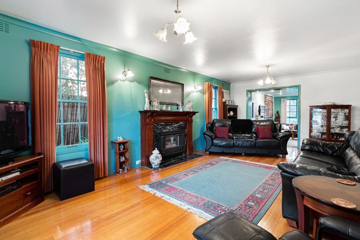82 Strathnaver Avenue, STRATHMORE VIC 3041, Strathmore - Thumbnail 2