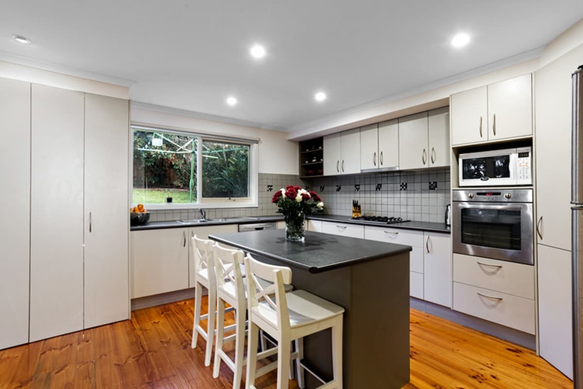 25 Loeman Street, STRATHMORE VIC 3041, Strathmore - Thumbnail 3