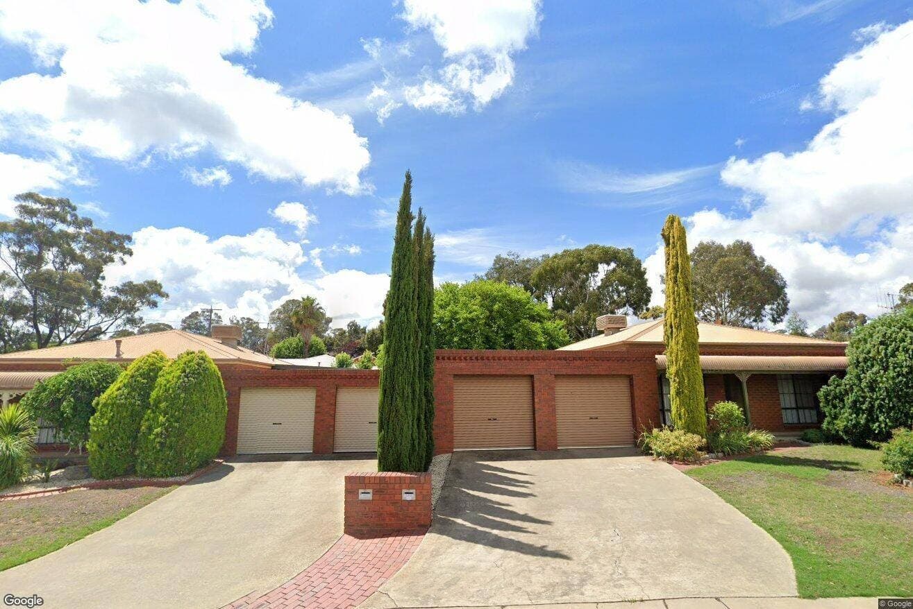 Unit 2, 1 Paperbark Court, Strathdale, VIC, Strathdale - Image 1