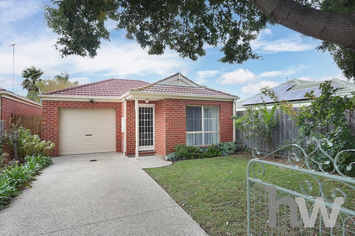 1 / 6 Vincent Court, WHITTINGTON VIC 3219, Whittington - Image 1