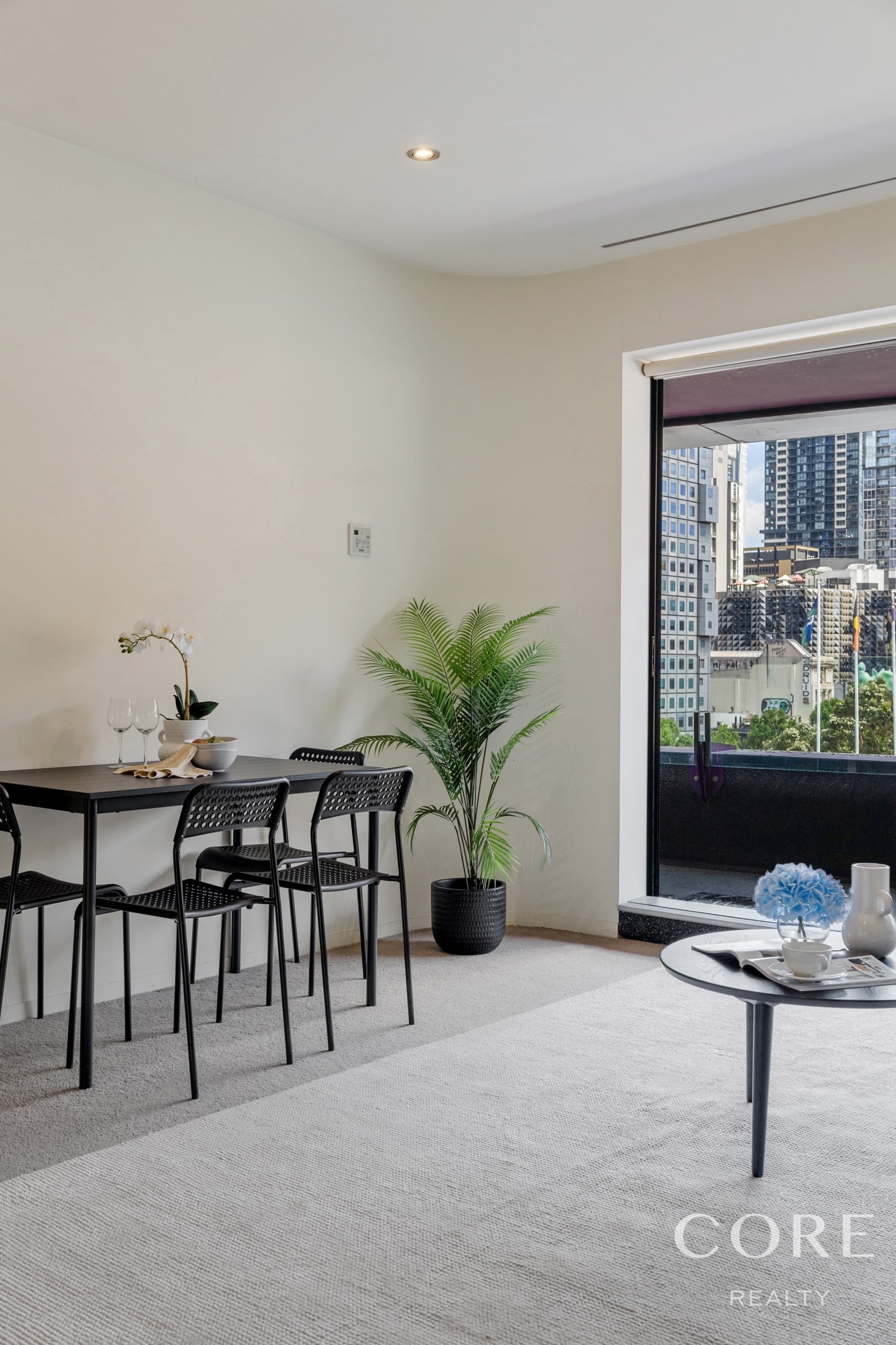 409/300 Swanston Street, Melbourne - Thumbnail 2