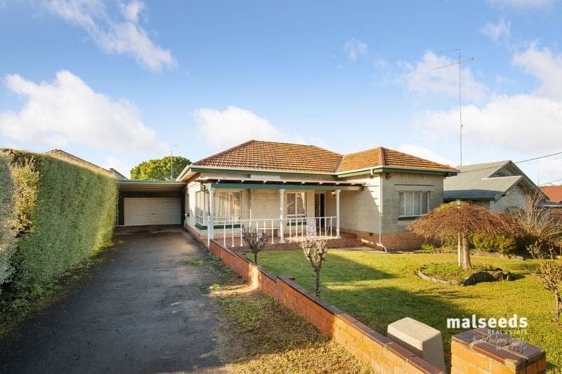 4 Hedley Street Mount Gambier SA, Mount Gambier - Image 1