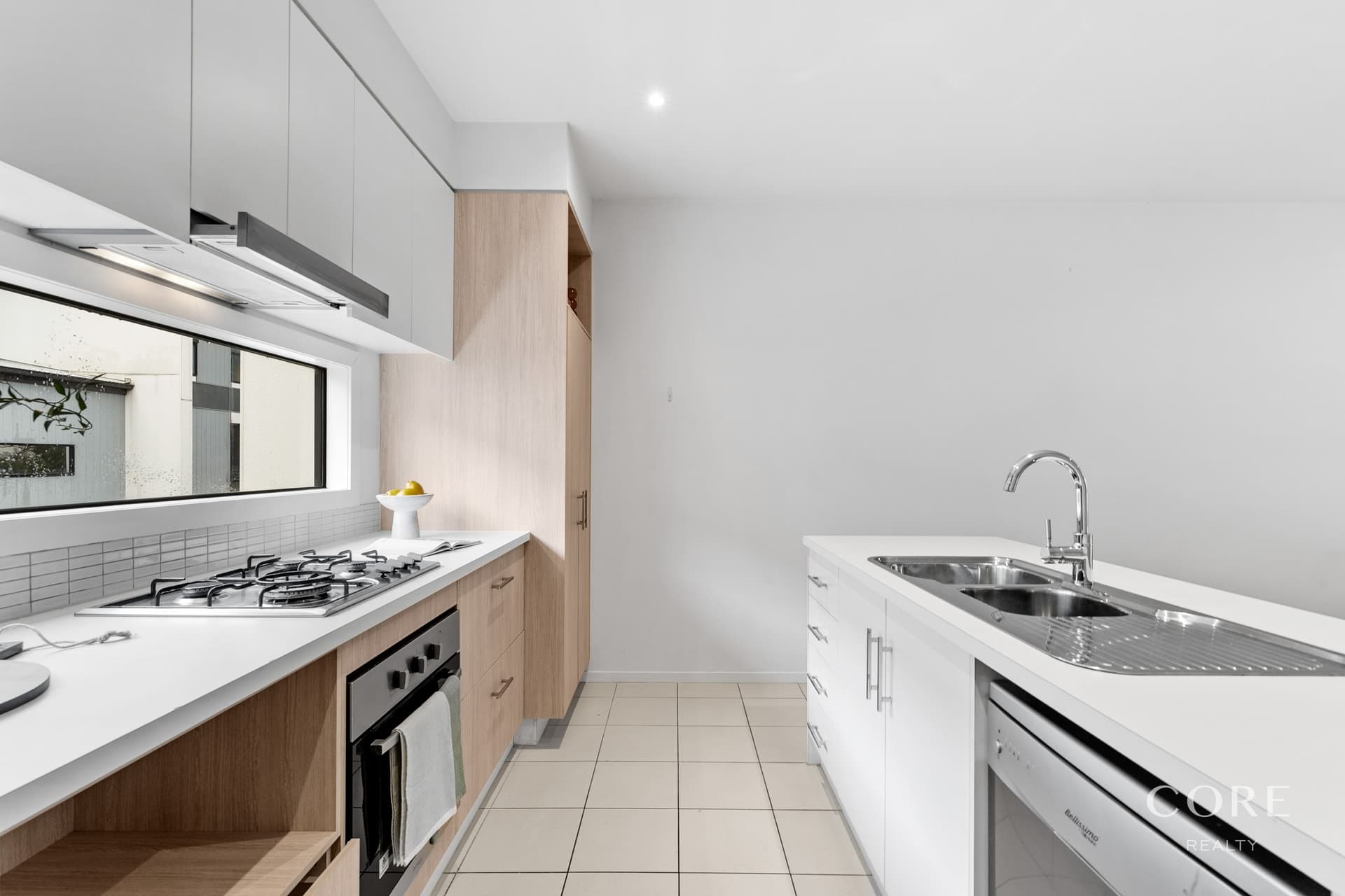 19 Wilson Mews, North Melbourne - Thumbnail 4