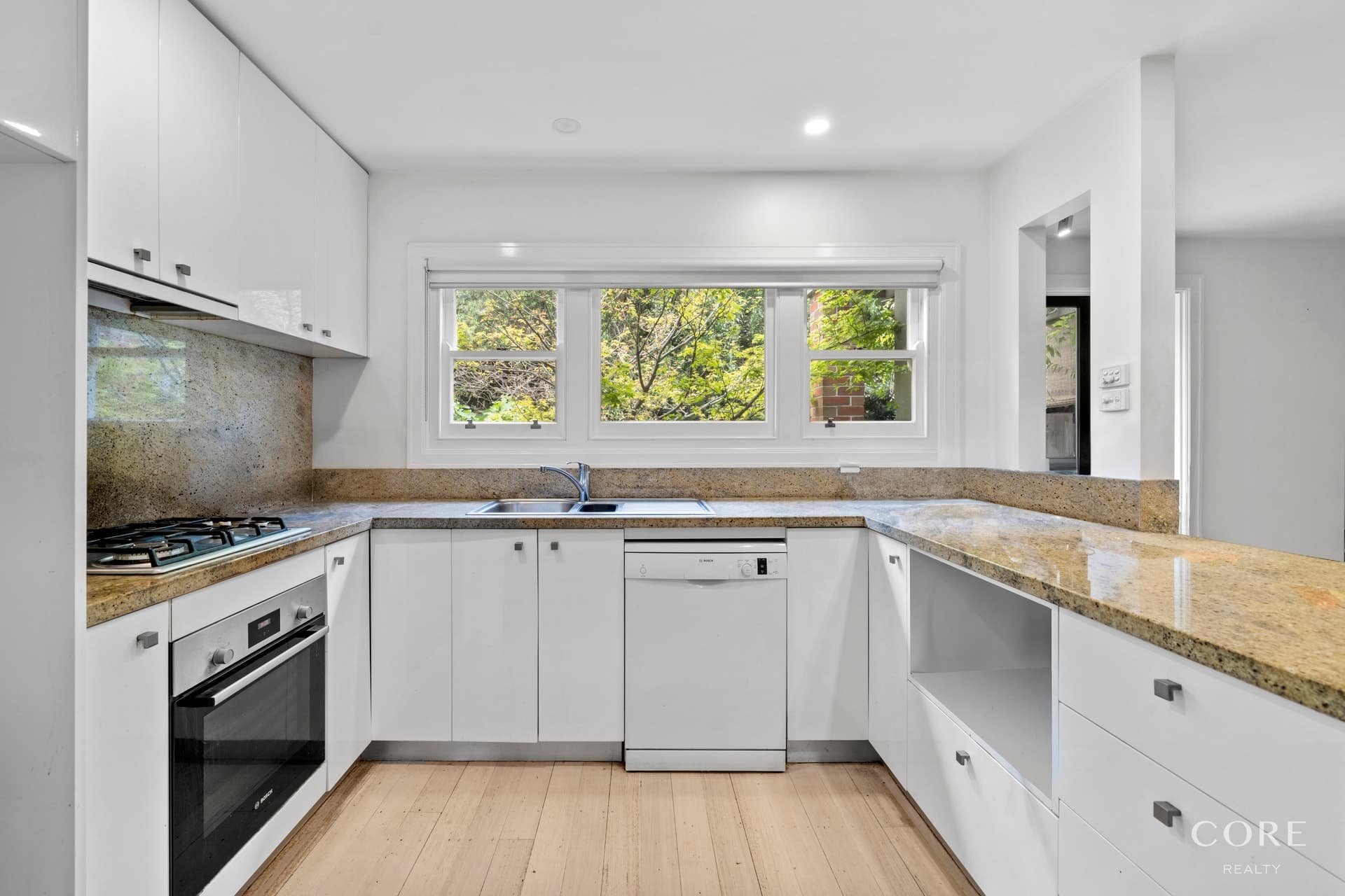 7 Crown Avenue, Camberwell - Thumbnail 4