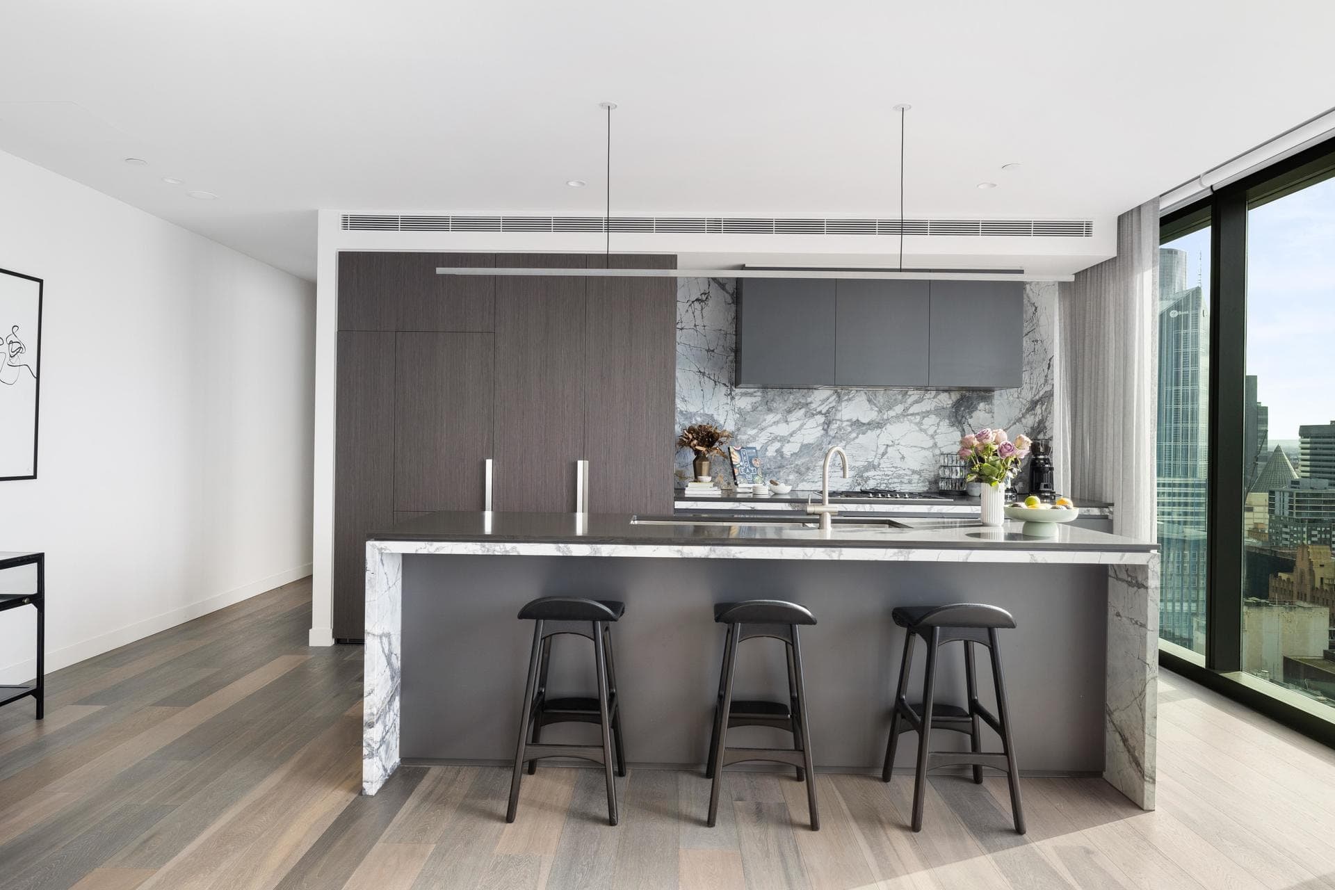 2305/433 Collins Street, Melbourne - Thumbnail 4