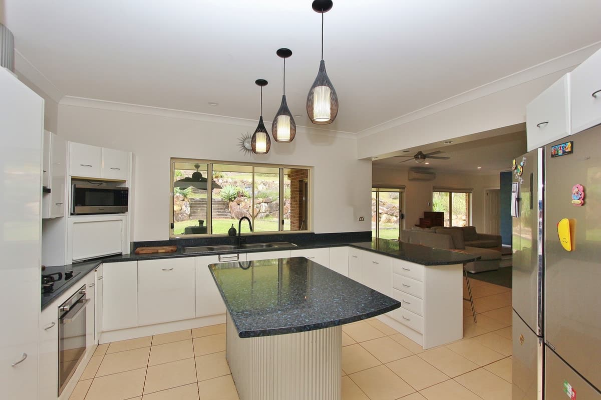 12 Ferntree Court, Kew, Kew - Thumbnail 2