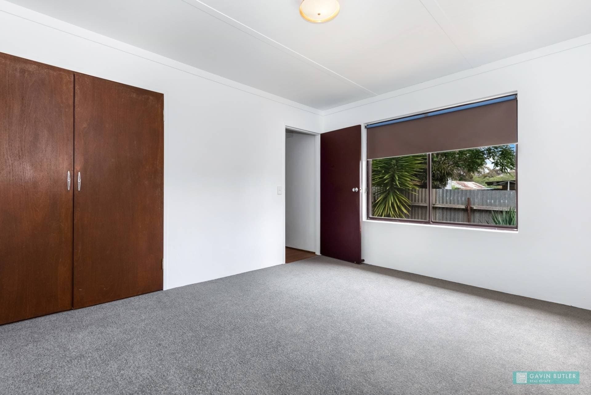 2/4 Trotter Lane, Ironbark, VIC, Ironbark - Thumbnail 4
