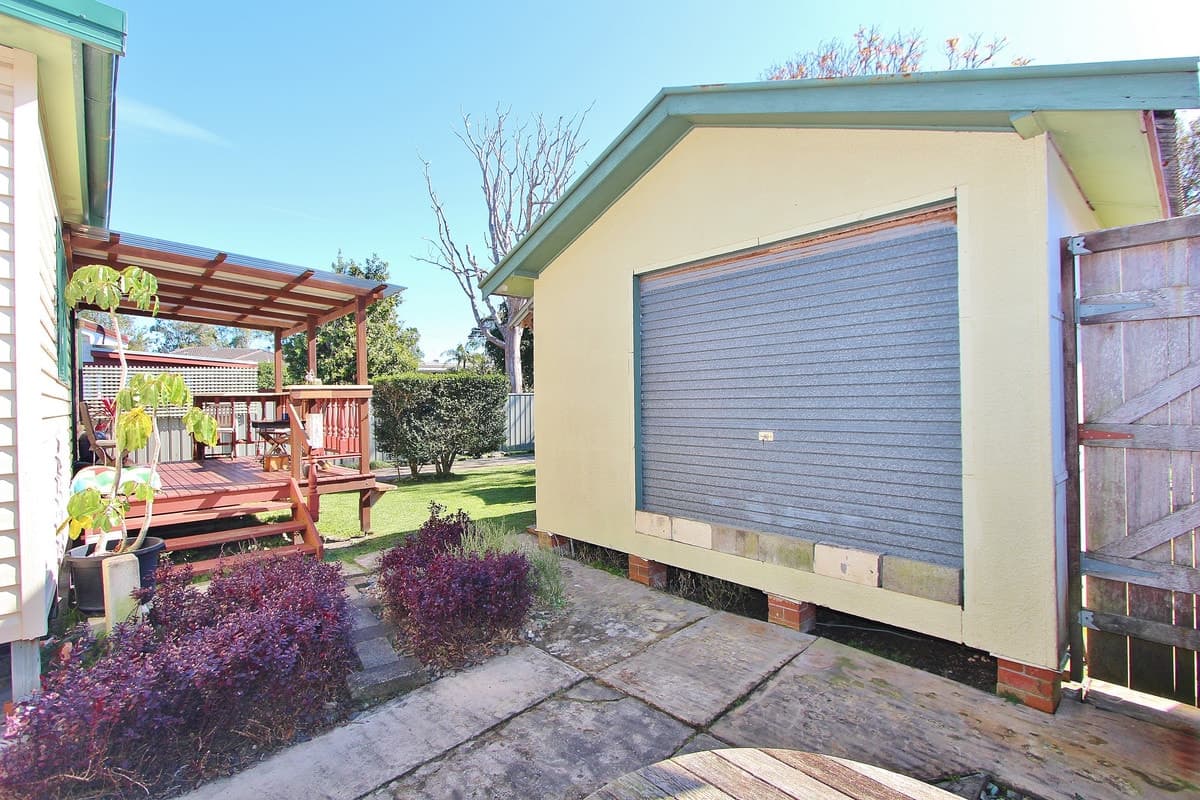 503 Ocean Drive, North Haven, North Haven - Image 1