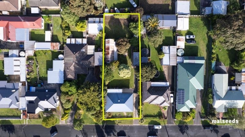 22 Umpherston Street Mount Gambier SA, Mount Gambier - Image 1