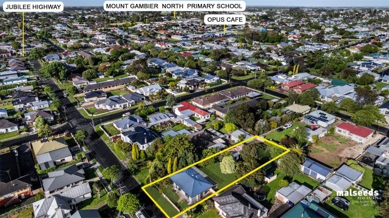 22 Umpherston Street Mount Gambier SA, Mount Gambier - Thumbnail 2