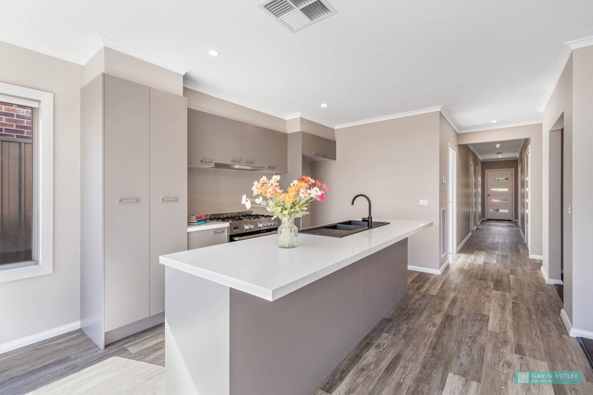 27 Friswell Ave, Flora Hill, VIC, Flora Hill - Thumbnail 2