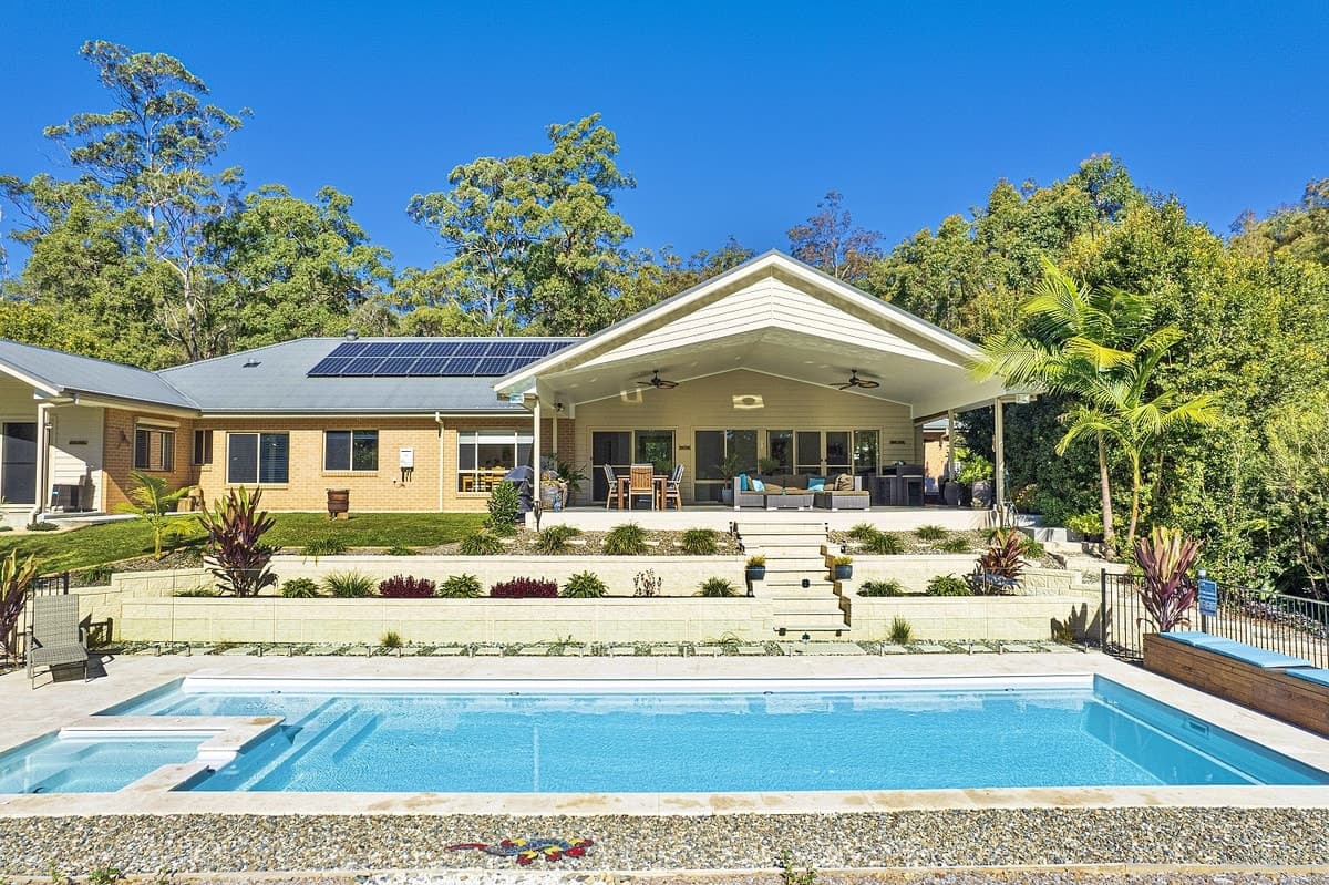 41 Lake Ridge Drive, Kew, Kew - Thumbnail 2