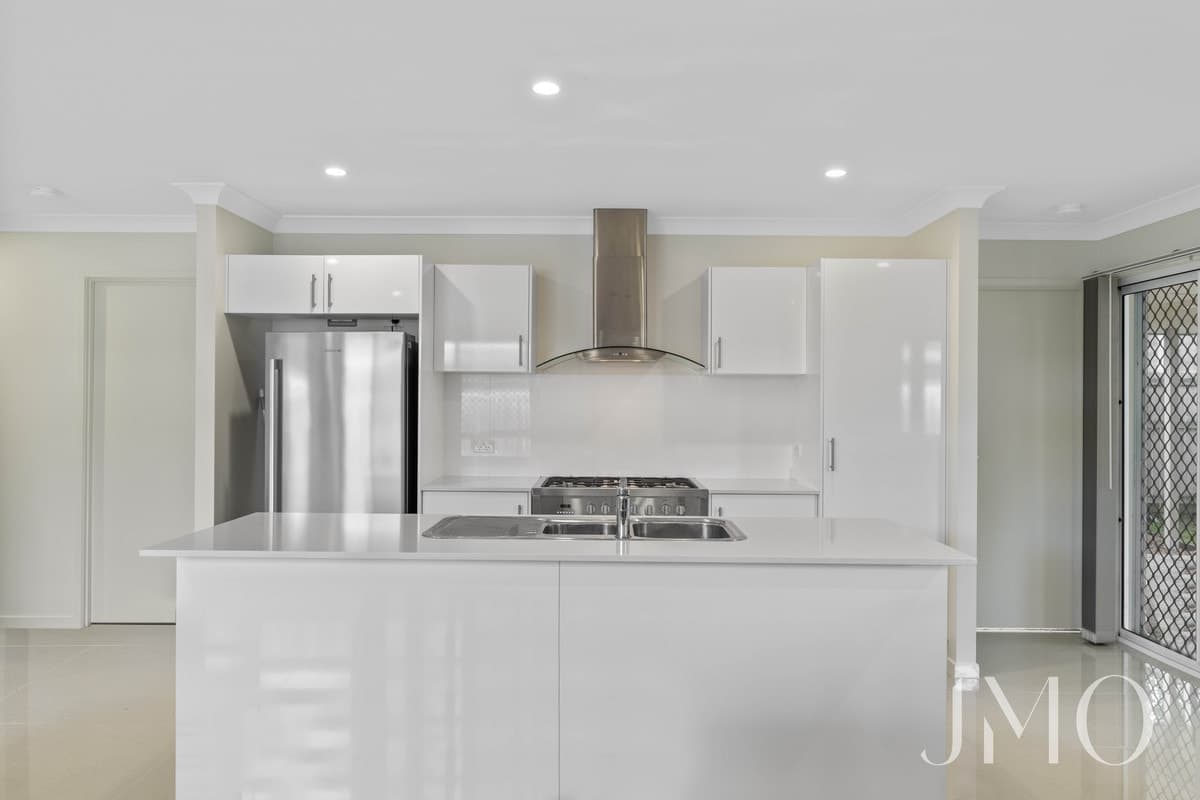 24 Bailey Court, Ormeau, Ormeau - Thumbnail 2