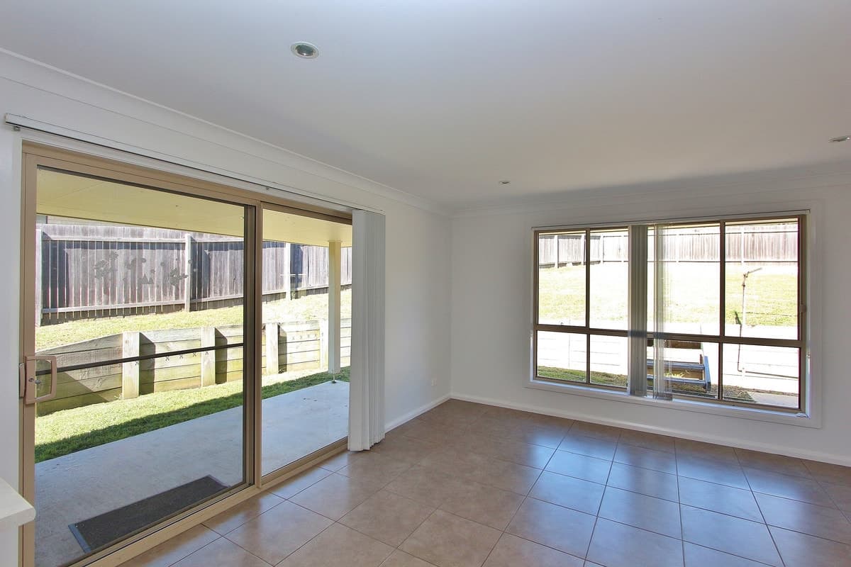 4 Mountain Spring Drive, Kendall, Kendall - Thumbnail 8