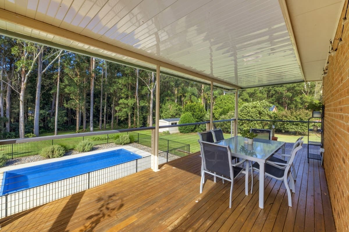 17 Brotherglen Drive, Kew, Kew - Thumbnail 3
