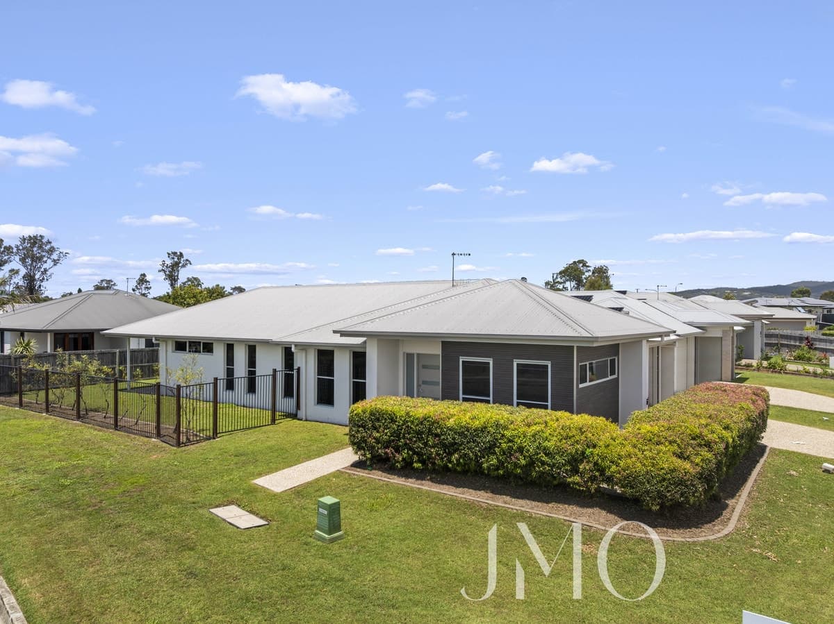 2 Headland Court, Ormeau, Ormeau - Thumbnail 2