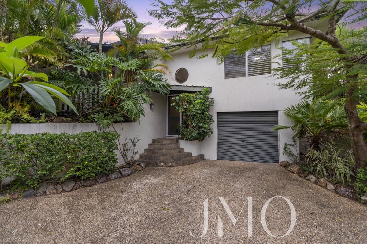 7 Balcatta Court, Elanora, Elanora - Image 1