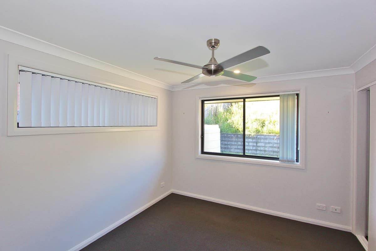 8 Charlotte Place, Kendall, Kendall - Thumbnail 2